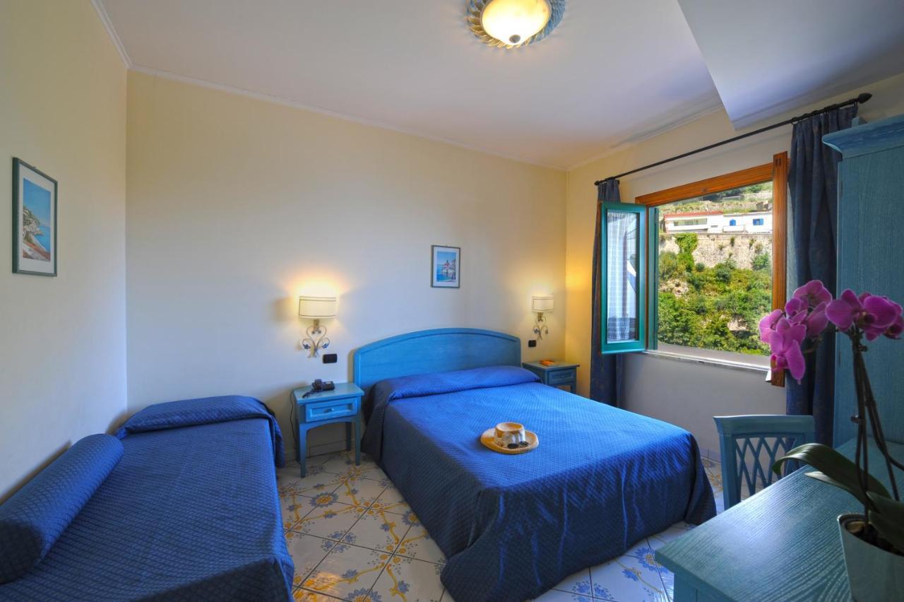 Hotel La Pergola Amalfi Buitenkant foto