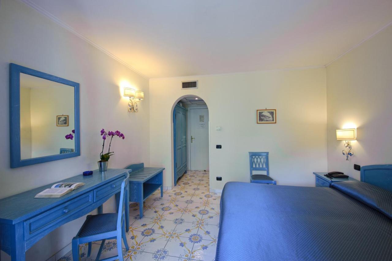Hotel La Pergola Amalfi Buitenkant foto