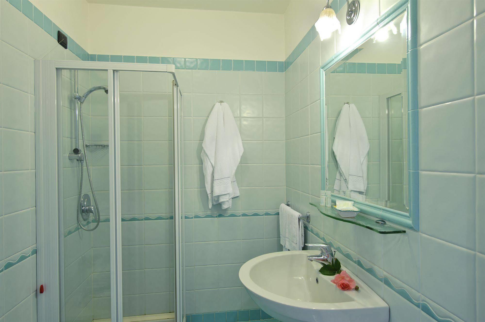 Hotel La Pergola Amalfi Buitenkant foto